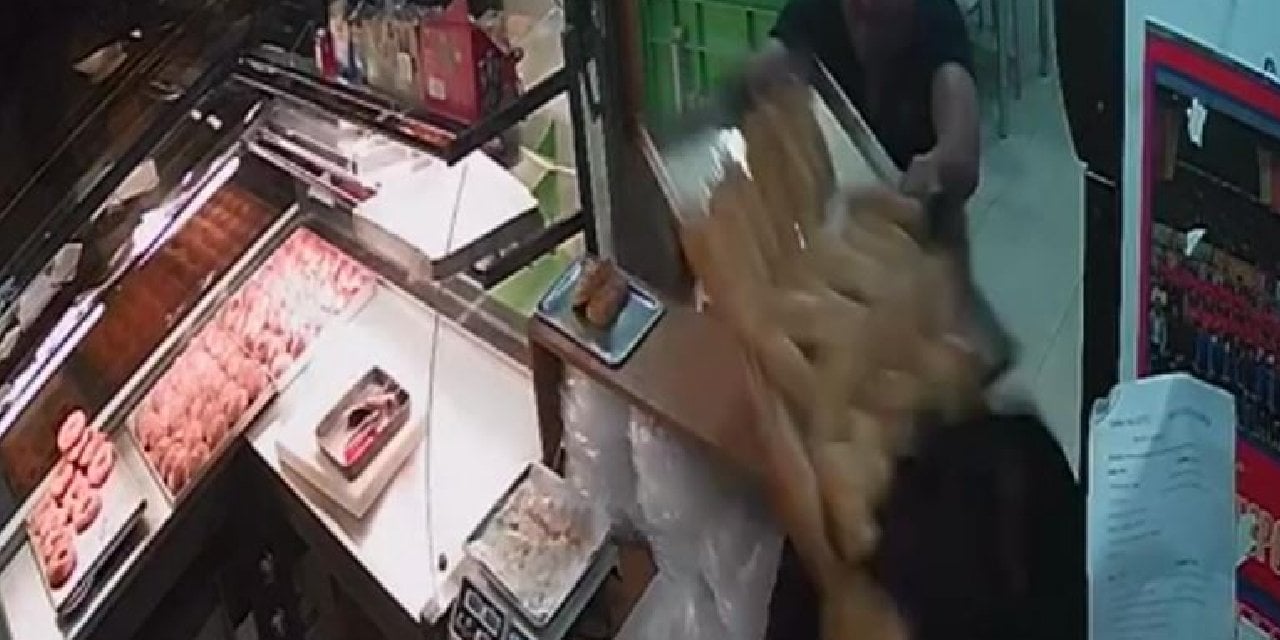 Kasadan Para Çalan Hırsızın Kafasına Börek Tepsisini İndirdi