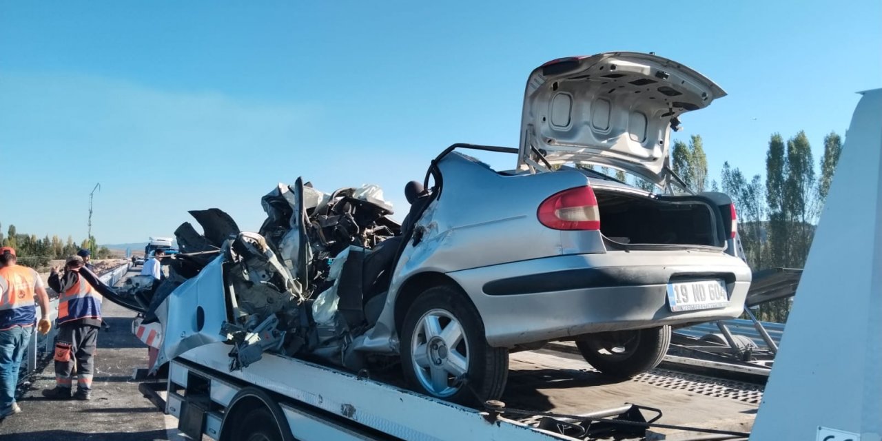 Karadenizbirlik Başkanı Trafik Kazası Yaptı! 1 Ölü, 2 Yaralı