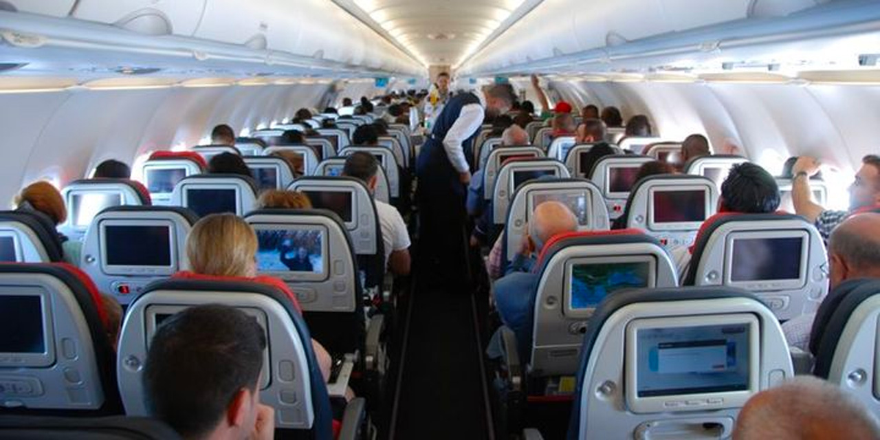 Antalya Uçağında Sarhoş Yolcu Paniği!