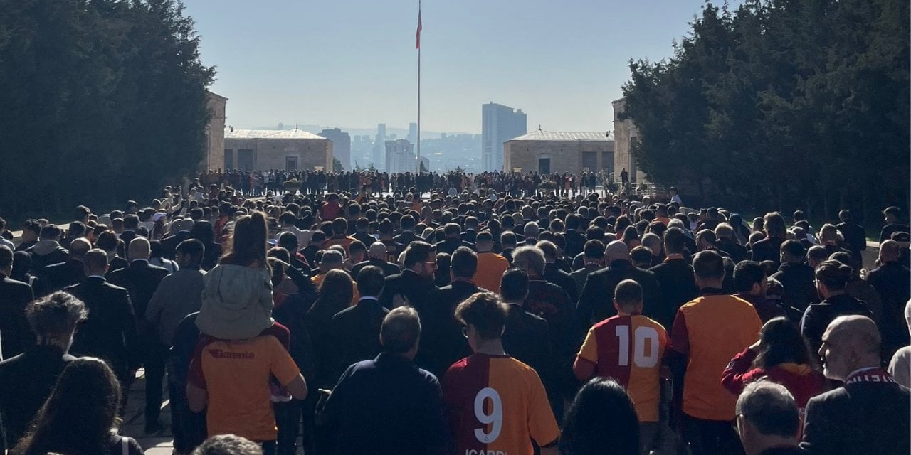 Galatasaray Yönetimi Anıtkabir'de