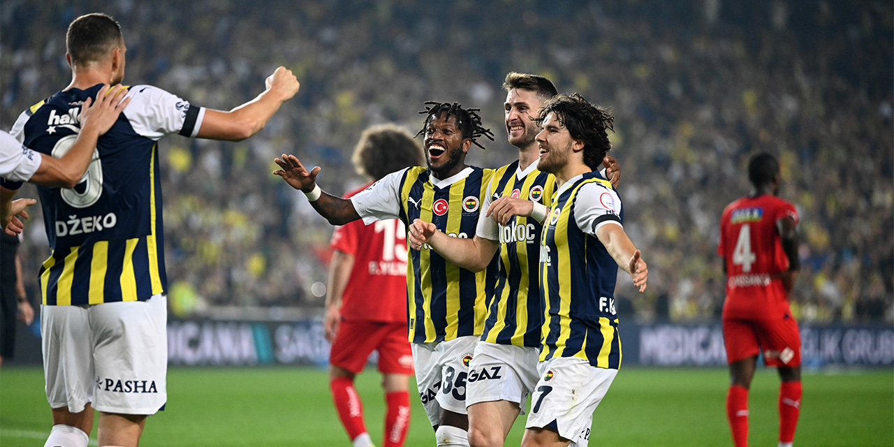 Fenerbahçe Seriye Bağladı!  Kadıköy'de 4 Gollü Galibiyet!