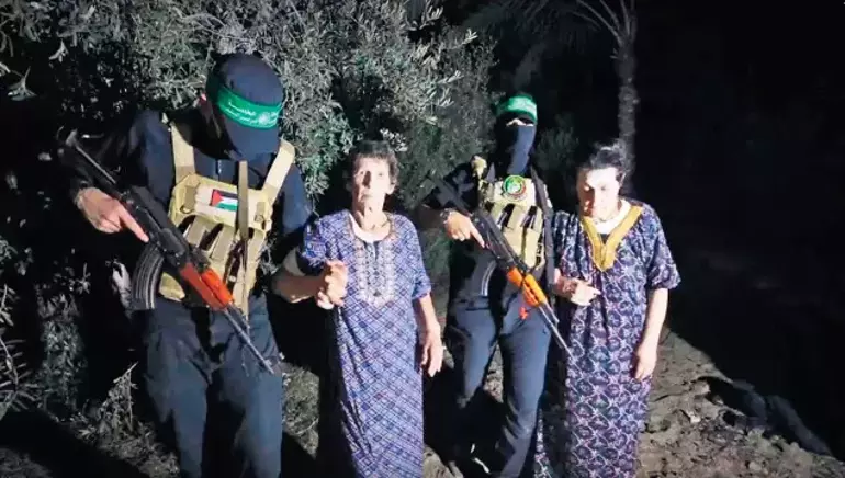 Hamas Serbest Bırakırken Görüntüleri Canlı Yayınladı