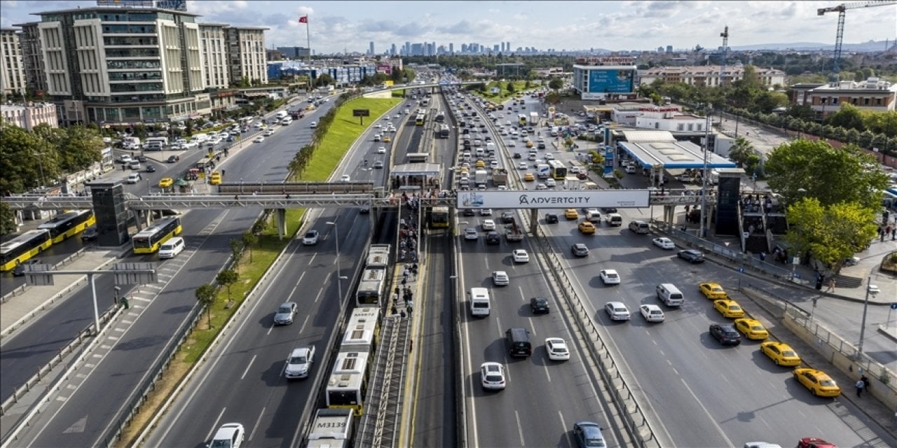 İstanbul'da Trafiğe Kapatılan Yollar Açıldı