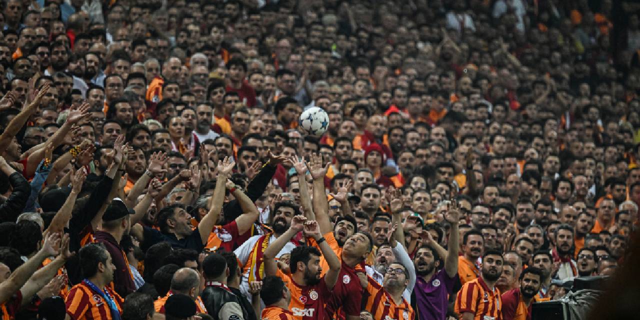 Alman Medyasından Galatasaray-Bayern Münih Yorumu: "132 Desibel Mega Islık Konseri"