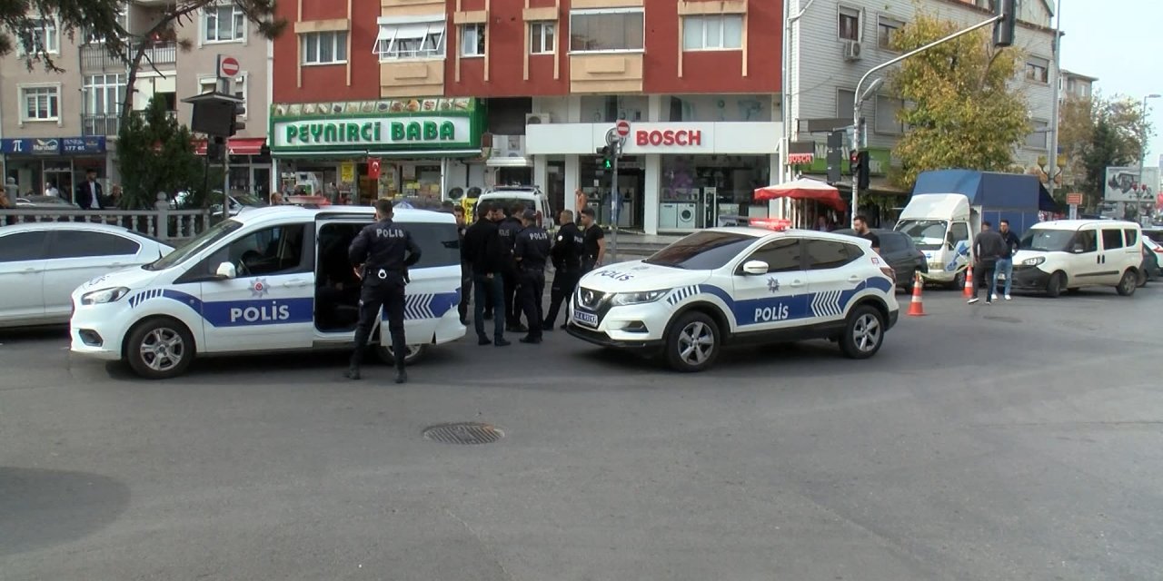 Kartal’da Korku Dolu Anlar! Sokak Ortasında Çatıştılar