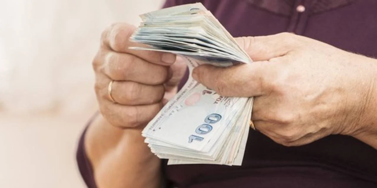 Emekliler dikkat: Başvuru yaparsanız fazla para alabilirsiniz