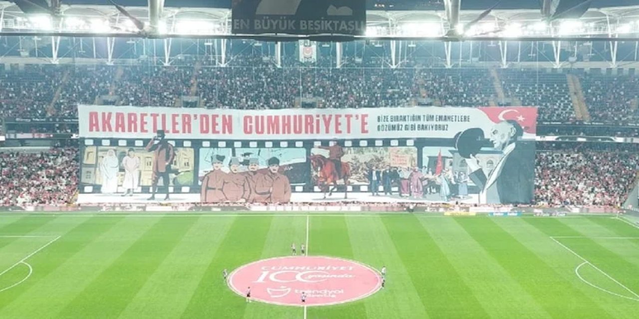 Beşiktaş'tan Çok Özel Kareografi! 'Akaretler'den Cumhuriyet'e'