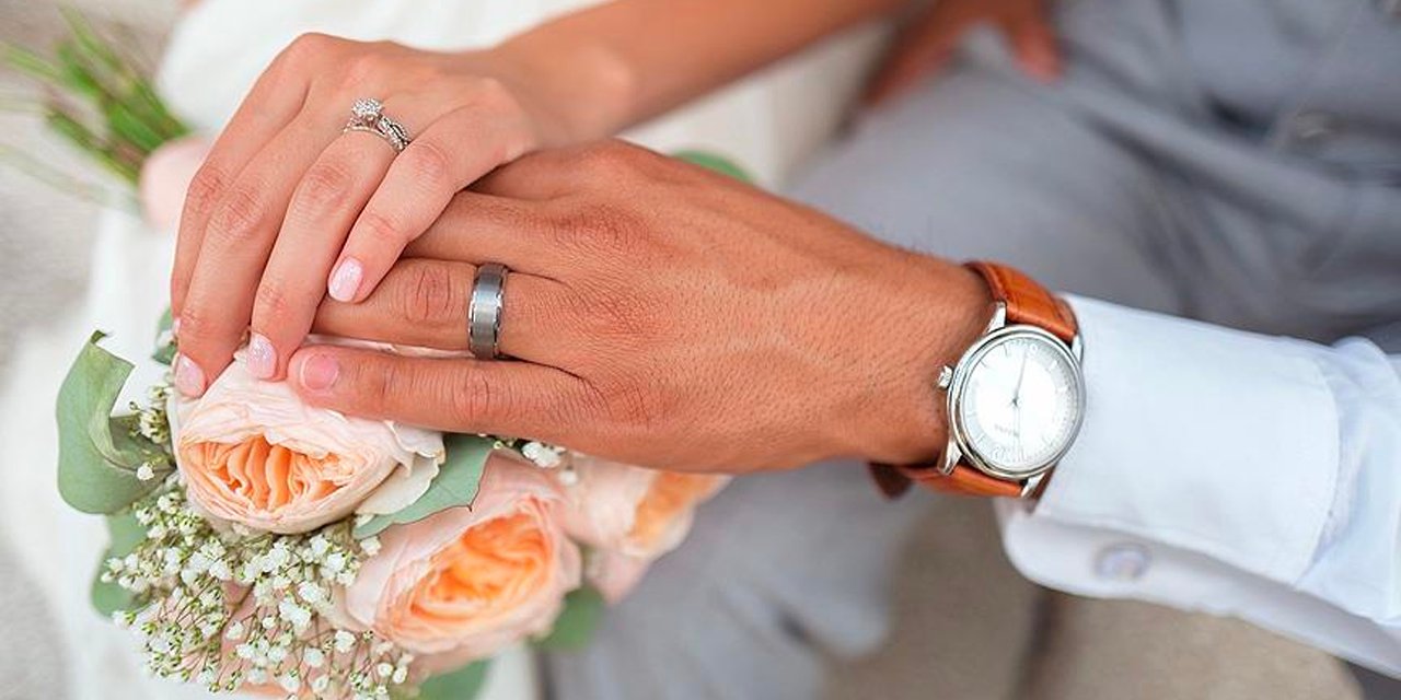 Şaşkına Çeviren Olay! Haberi Olmadan Nikahlandı, 20 Yıl Evli Kaldı