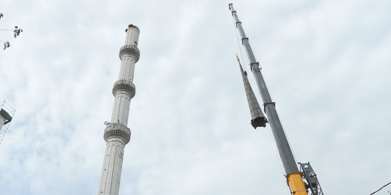 Kuba Camii'nin Minaresi Sökülerek Kısaltıldı