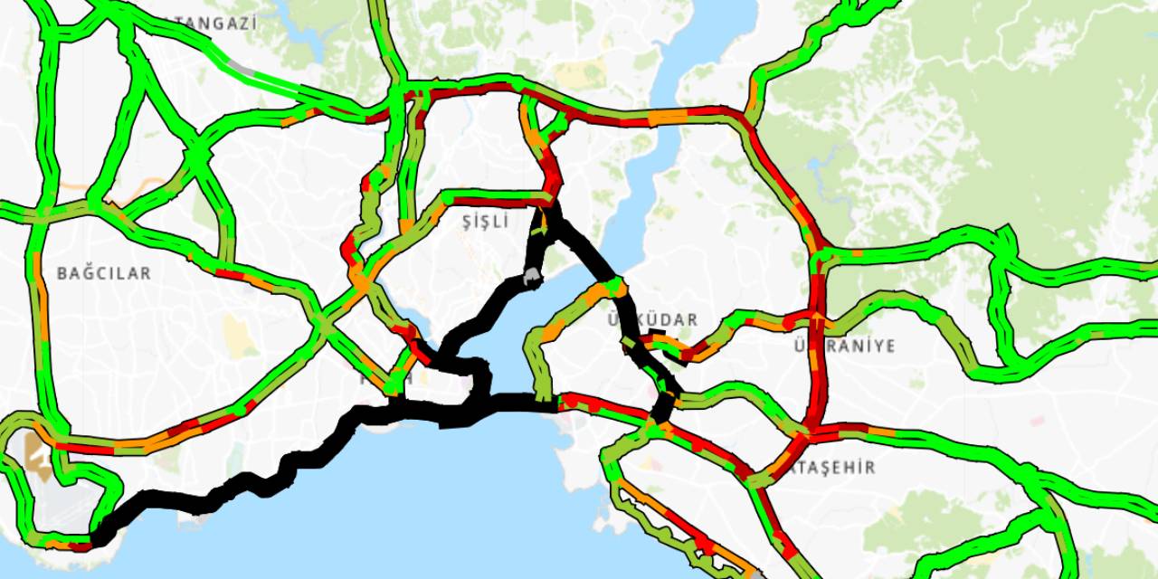 İstanbul'da Yollar Kapandı, Trafik Kilit