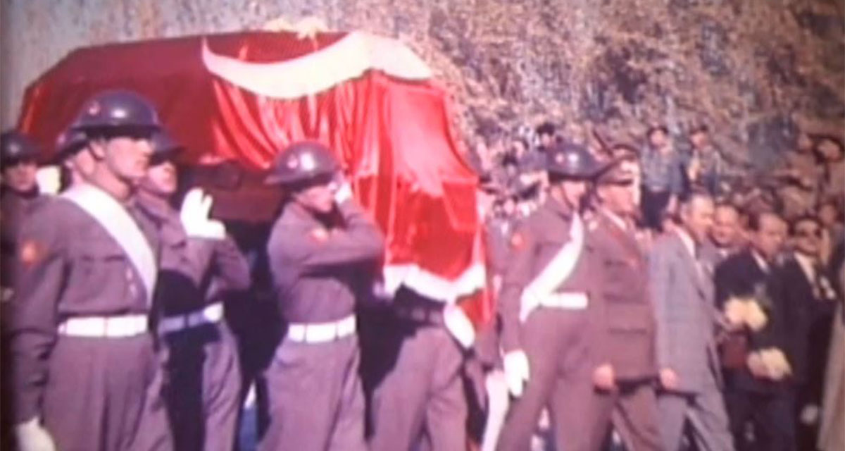 Atatürk'ün Cenazesinden Görüntüler İtalyanlarda Çıktı