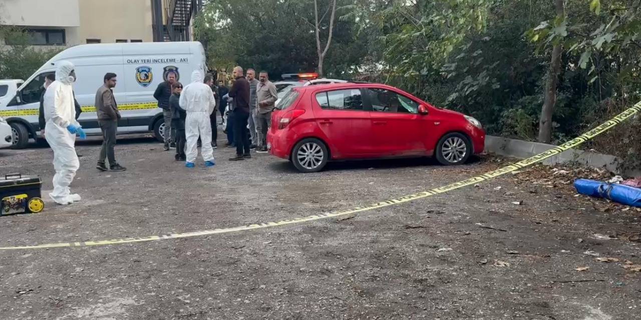 Ataşehir'de hastane otoparkında otomobil içinde kadın cesedi bulundu