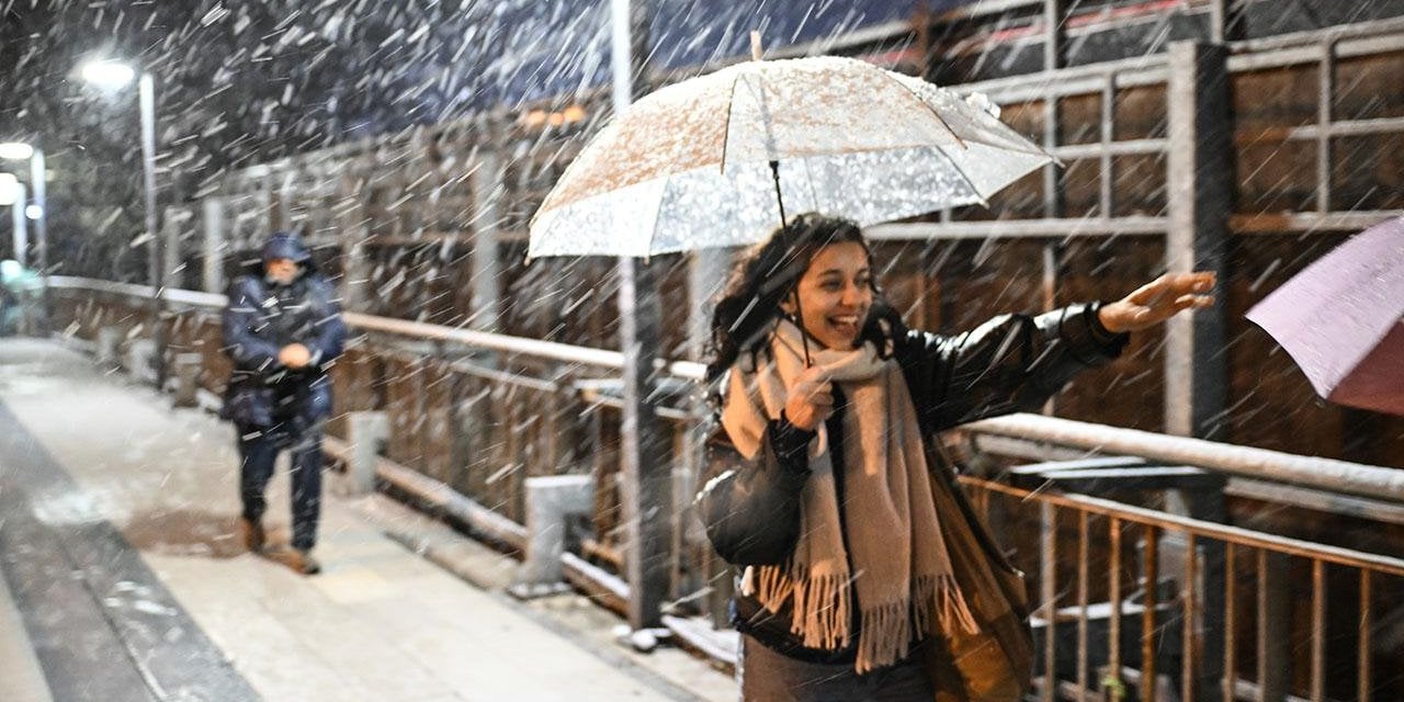 Önleminizi Alın, Kar İstanbul'a Geri Dönüyor! Sıcaklık 9 Derece Birden Düşecek