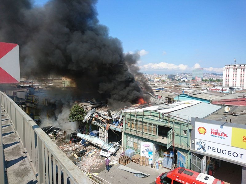 Samsun’da sanayi sitesinde patlama! Şehri kara dumanlar kapladı