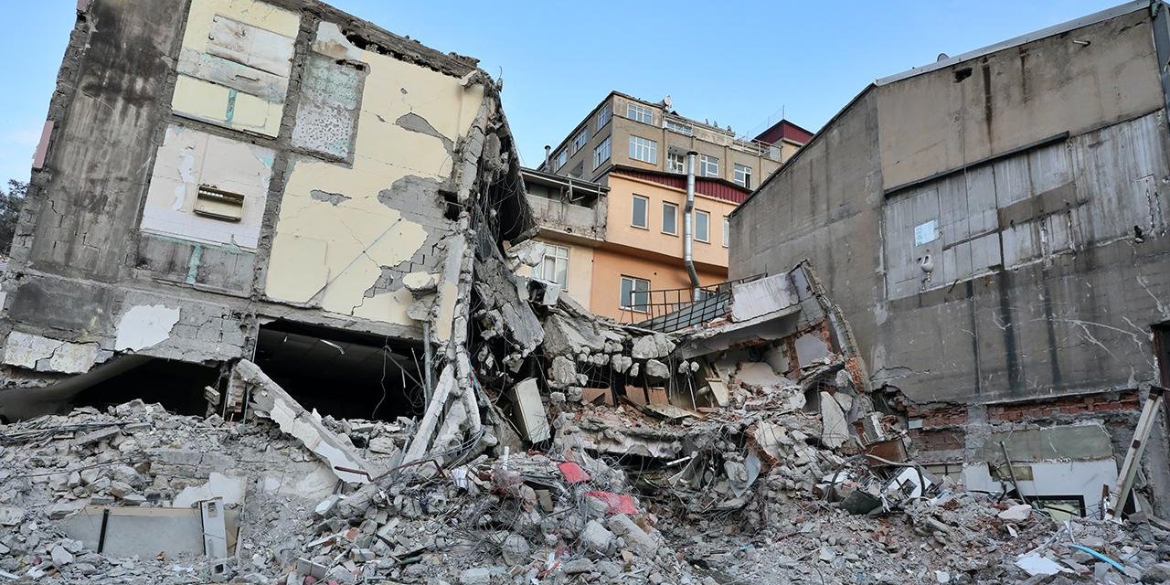 Erzincan Depremi İçin Trabzon'a Uyarı Gitti