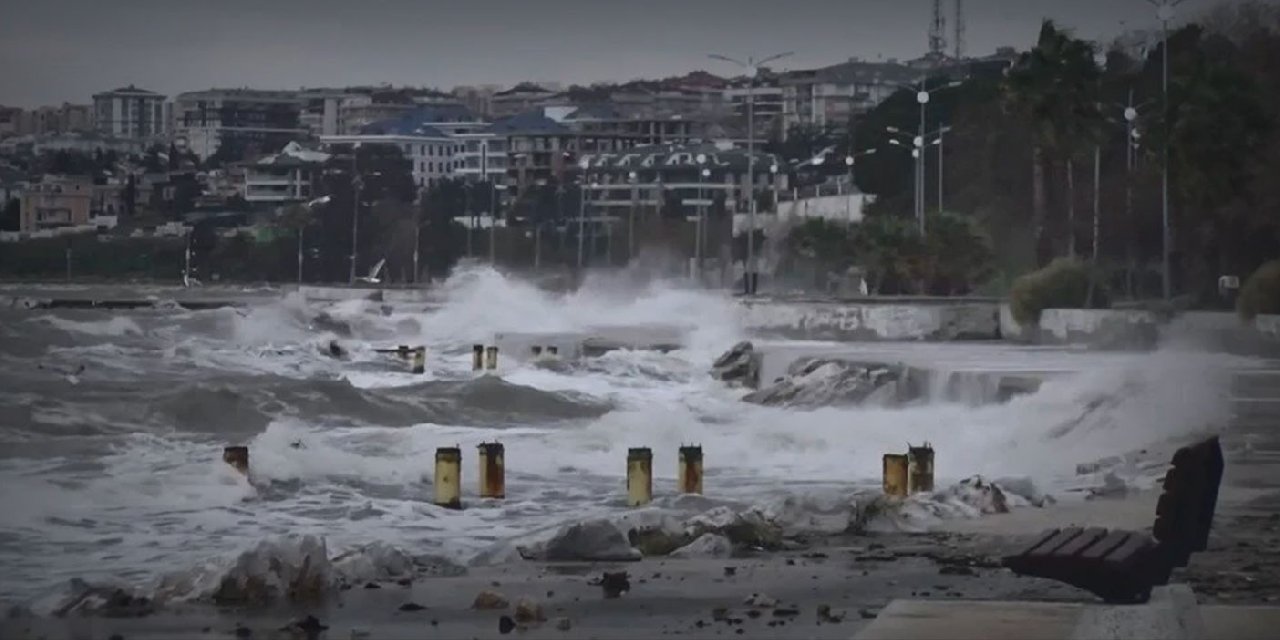 İstanbul'da Fırtınanın Şiddeti Arttı: 1 Kişi Hayatını Kaybetti!