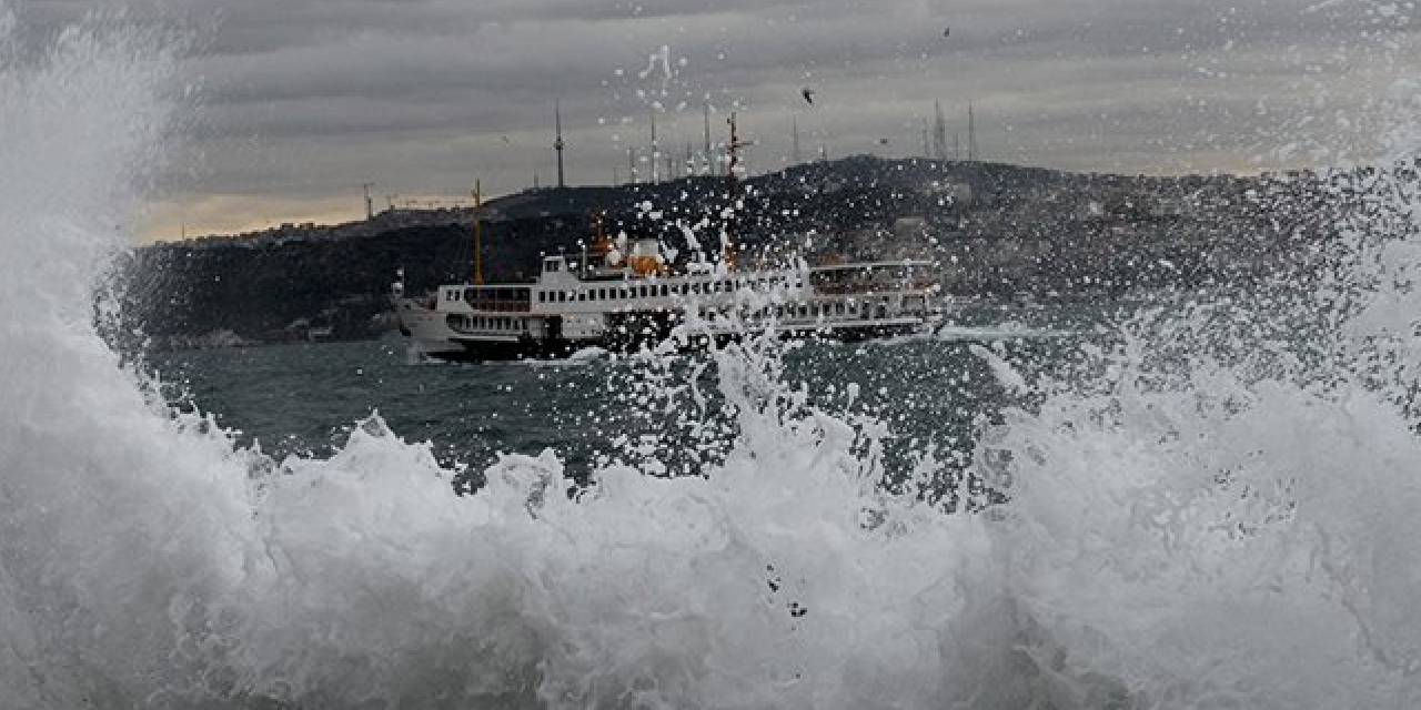 İstanbul Dahil 13 Kente Sarı Kodlu Uyarı! İstanbul'da Cuma ve Cumartesiye Dikkat, Çok Kuvvetli Geliyor