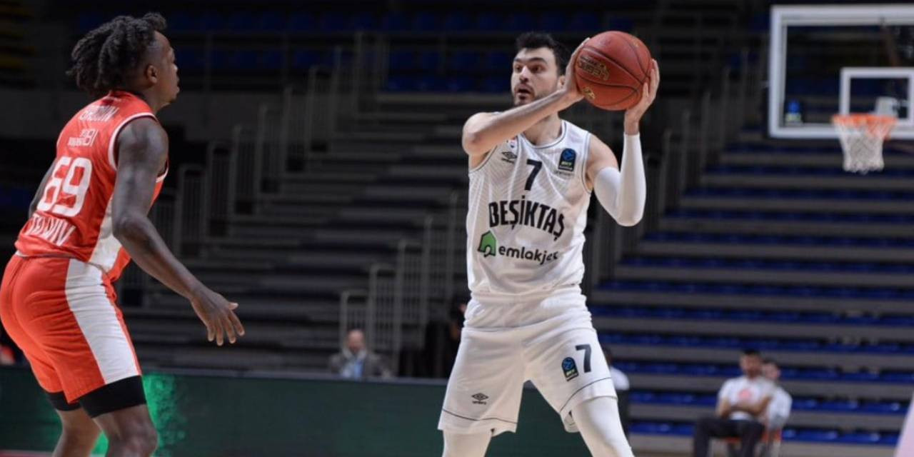 Beşiktaş, Hapoel Shlomo'ya Yenildi