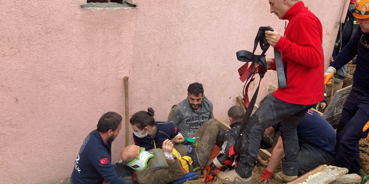 Villada Çalışan İşçi Toprak Altında Kaldı