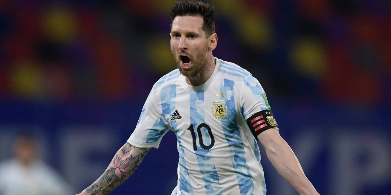 Messi'nin Dünya Kupası Formaları Açık Artırmada: Fiyatı Dudak Uçuklattı!