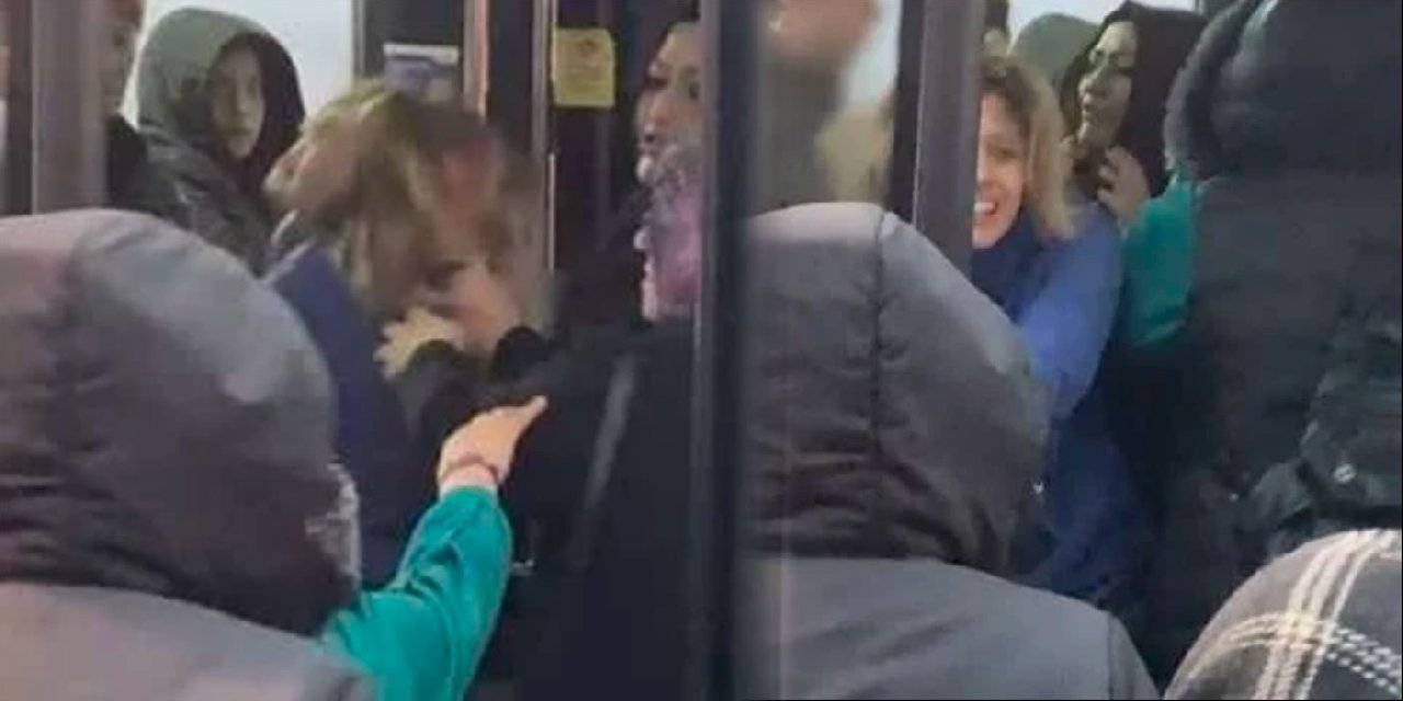 İETT Otobüsünde Kadınlar Saç Başa Kapıştı
