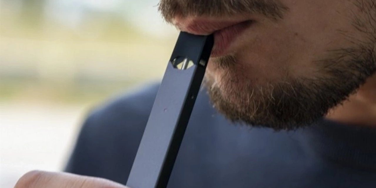 Fransa'da Tek Kullanımlık Elektronik Sigaralar Yasaklandı