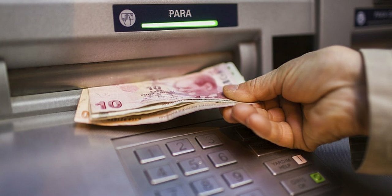 ATM kullananlar neye uğradığını şaşırdı... Para yatırıp çekenleri hayrete düşüren değişiklik