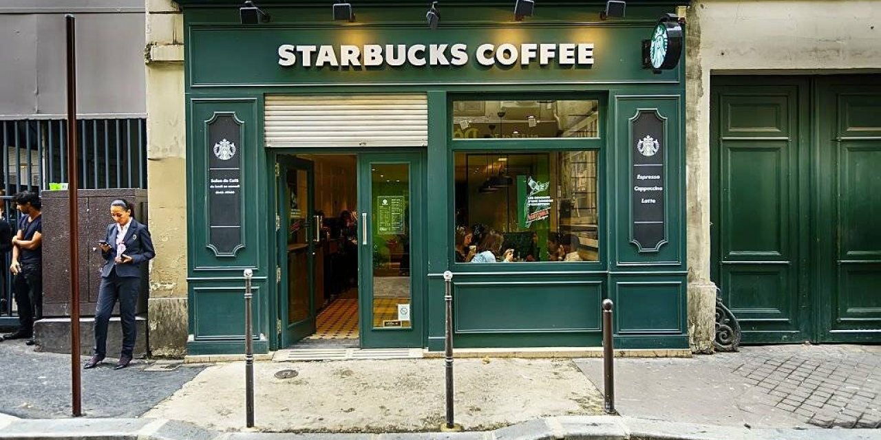 Starbucks'ın Piyasa Değeri Eridi: 12 Günde Milyarlarca Dolar Kaybettiler