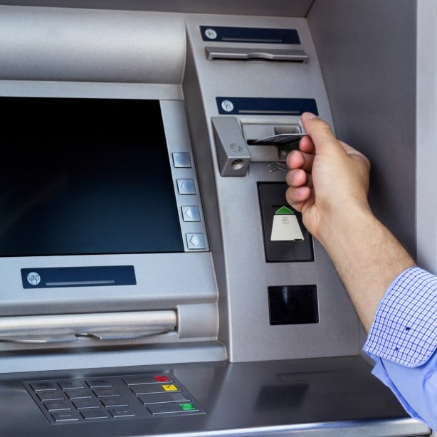 ATM'den Para Çekenler Dikkat! Sil Baştan Değişiyor