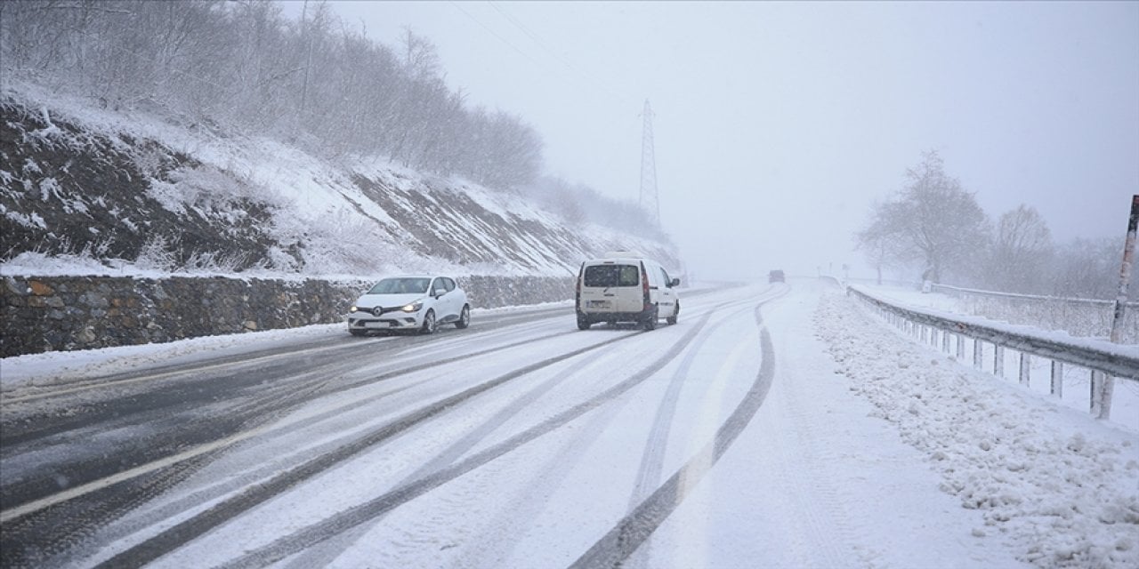 Marmara'da Kar Yağışı Başladı! İki Noktada Etkili