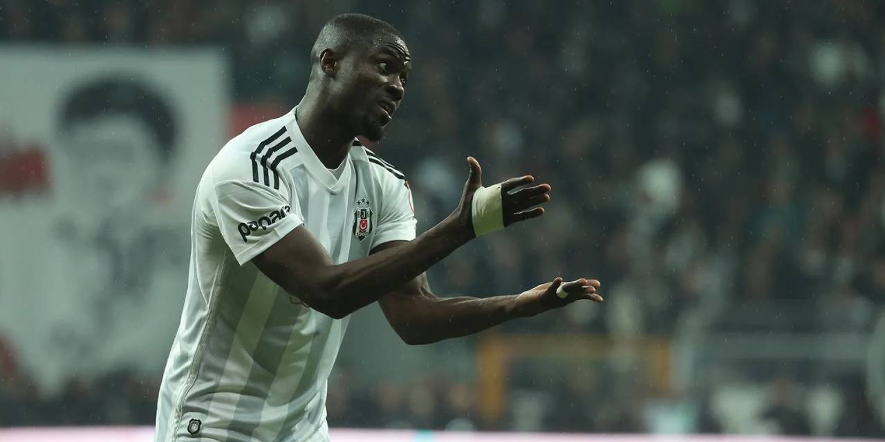 Dev derbi sırasında Beşiktaşlı futbolcuya menajerden tehdit iddiası: 'Ne olacağını göreceksin'
