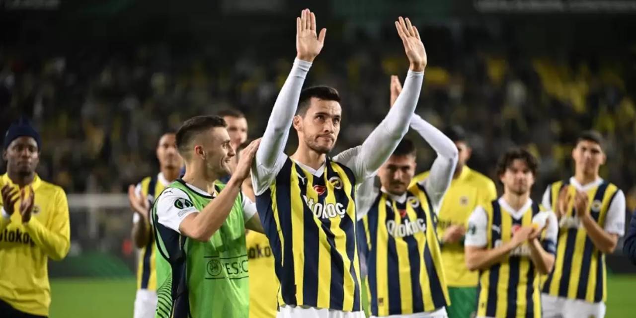 Taraftarlardan Umut'a Destek: Umut Üzülme Fenerbahçe Seninle