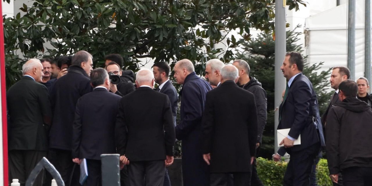 Erdoğan AKP İstanbul İl Başkanlığı'nda: İstanbul Adayı İçin Kritik Saatler