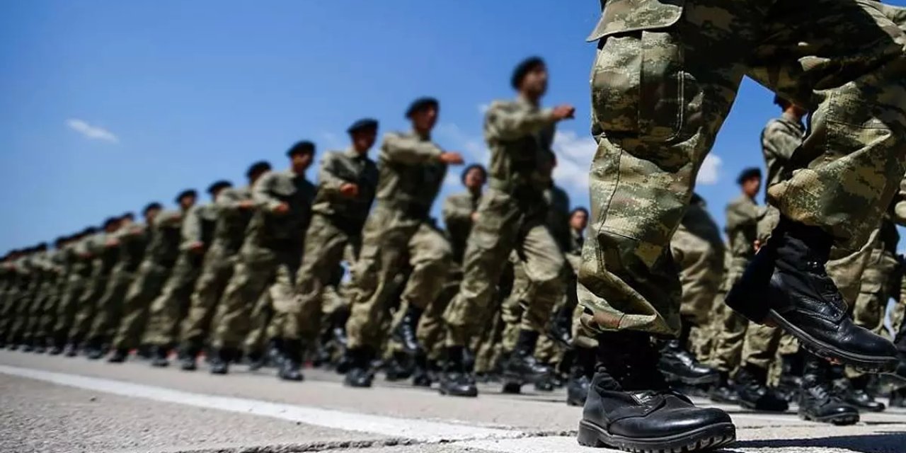Bedelli Askerlik Sistemi Değişiyor Mu? Milli Savunma Bakanı Yaşar Güler'den 'Kışlasız Askerlik' Açıklaması