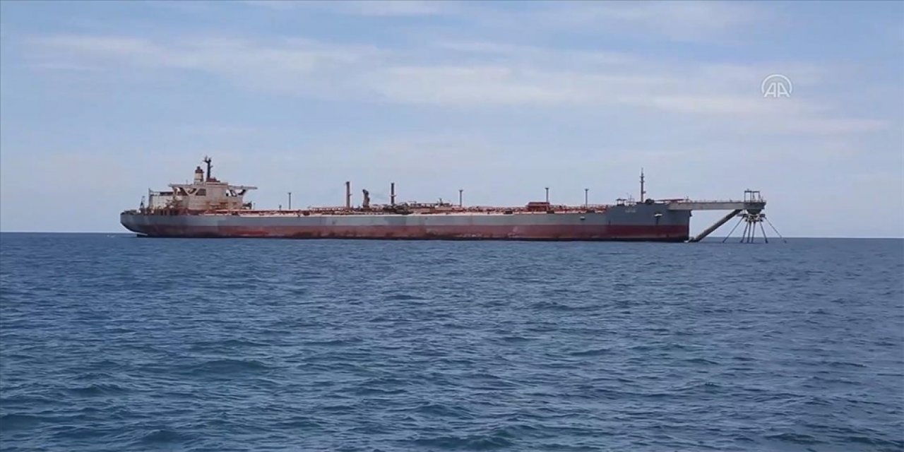 Kızıldeniz'de Tanker Trafiği Durduruluyor