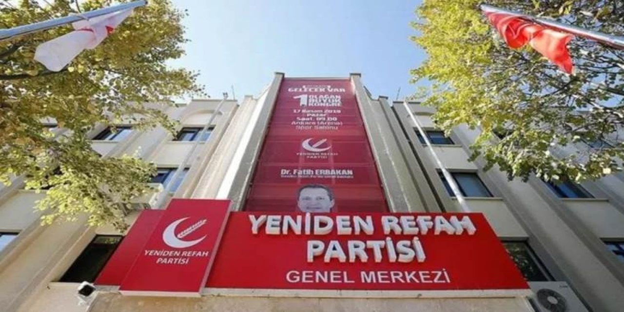 Yeniden Refah Partisi'nde İstifa!