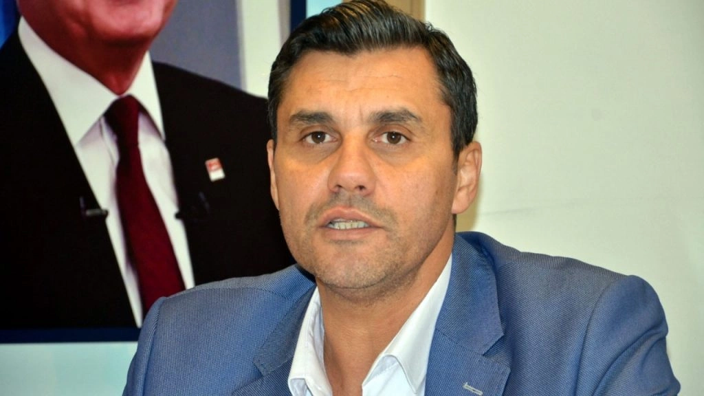 CHP Manisa Büyükşehir Belediye Başkan Adayı Ferdi Zeyrek Kimdir, Kaç Yaşında? Siyasi Geçmişi