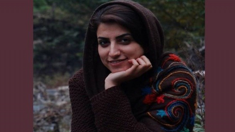 İran'da Türk kadın aktivist Safiye Qarabaği tutuklandı