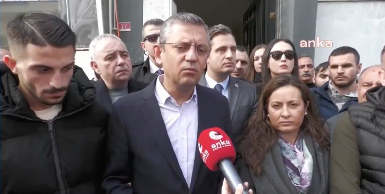 CHP Genel Başkanı Özgür Özel, Manisa'da Şehit Enis Budak’ın Ailesini Ziyaret Etti