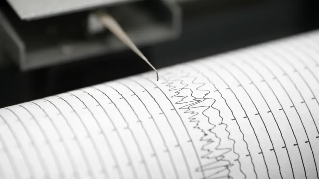 Japonya’da 7,4 büyüklüğünde deprem: Tsunami uyarısı yapıldı