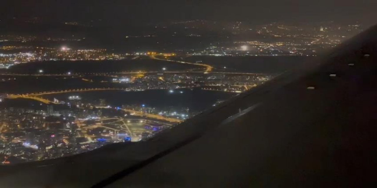 İstanbul'u Yeni Yılın İlk Saniyelerinde Uçaktan Görüntüledi! Havai Fişeklere Bir de Yukarıdan Bakın