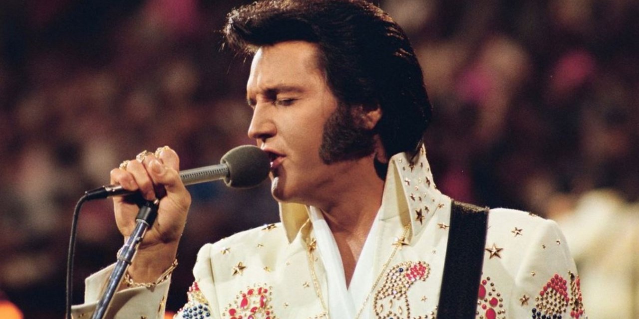 Elvis Presley Sahneye Çıkacak