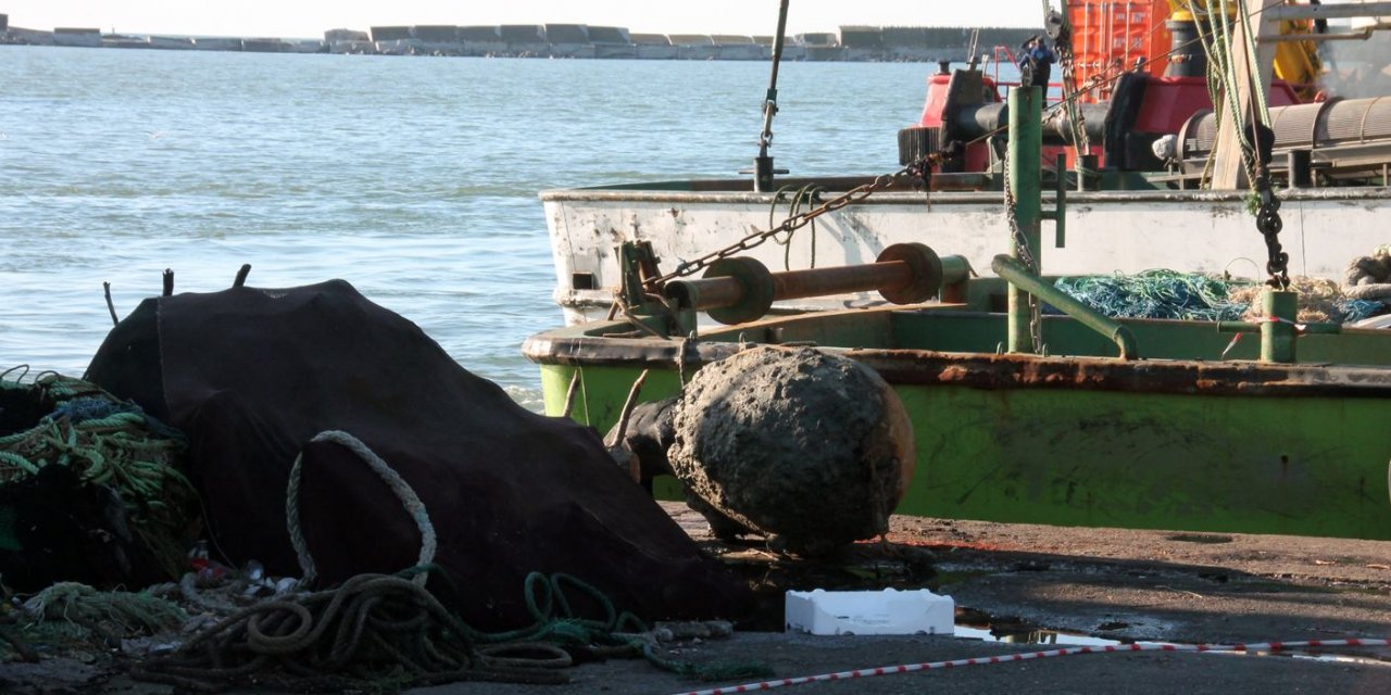 Zonguldak'ta Balıkçıların Ağına Takılan Cisim Panik Yarattı