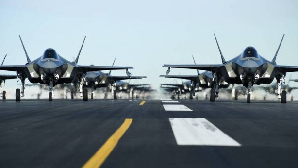 Bu neyin hazırlığı? 52 tane F-35 ile “Fil Yürüyüşü” yaptılar