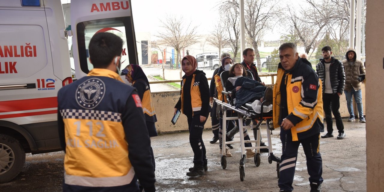 Şanlıurfa'da 55 Öğrenci Zehirlenerek Hastaneye Kaldırıldı!