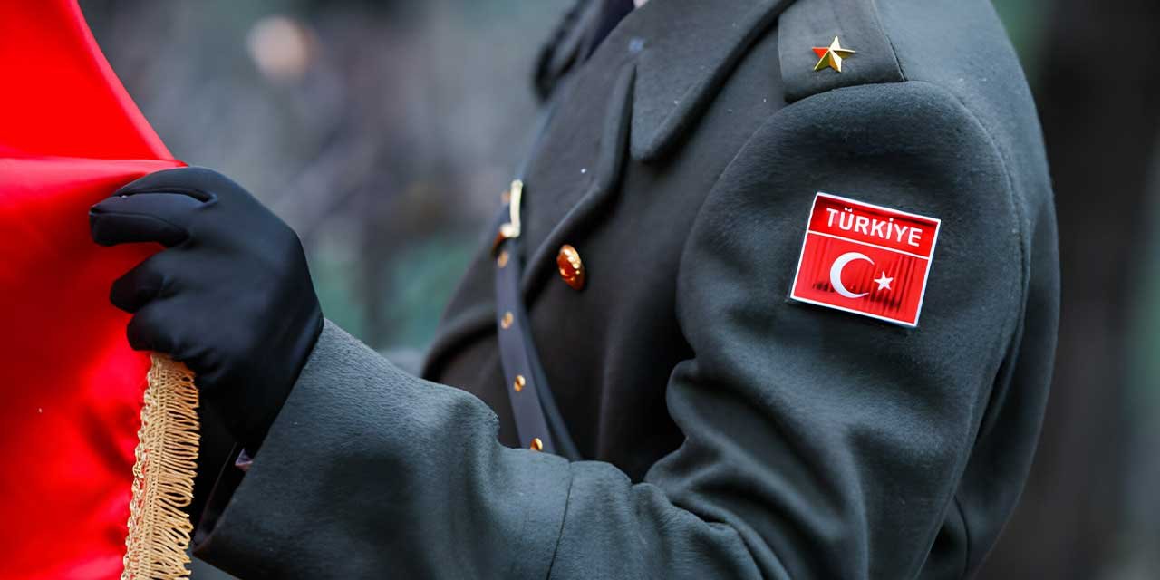 10 Kasım'da Atatürk Fotoğrafı Takmayı Reddetmişlerdi: Teğmenlerle İlgili Toplantıda Neler Yaşandı?