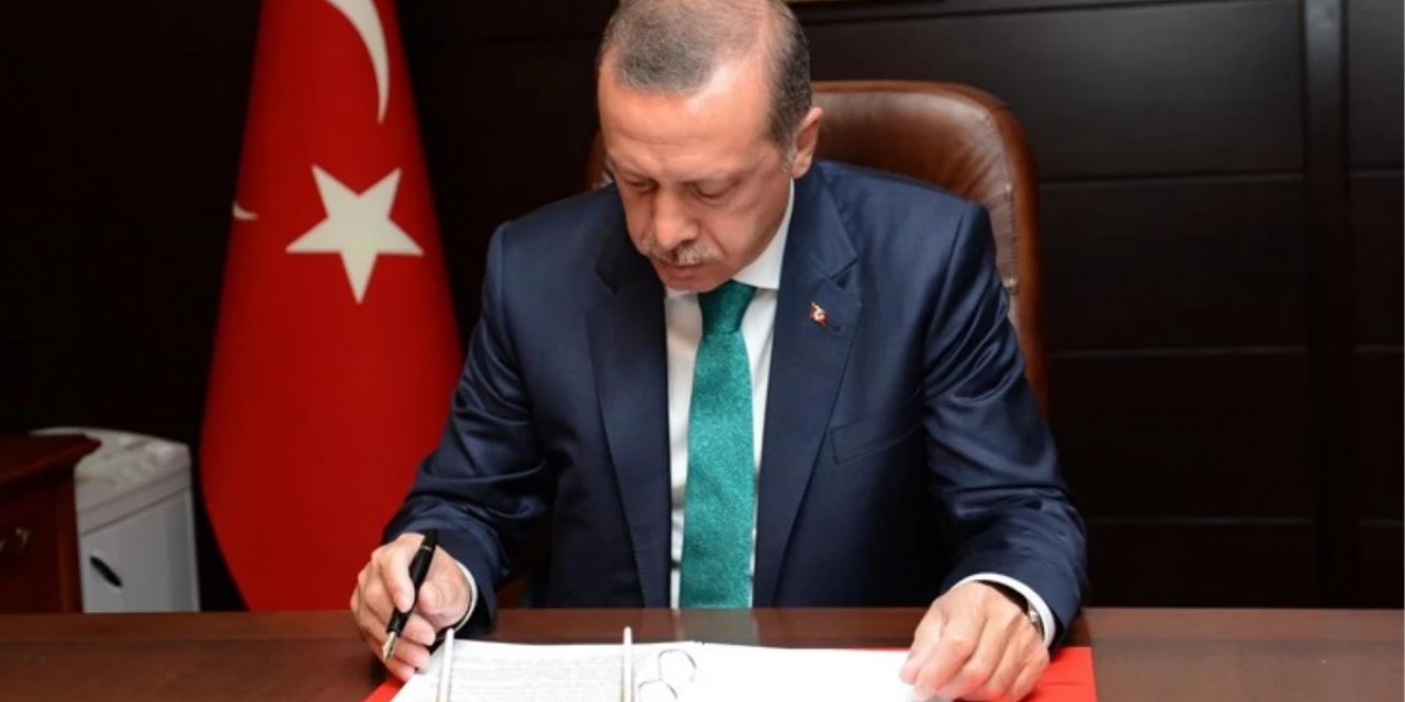 Erdoğan, 8 Kentin Belediye Başkanının Üstünü Çizdi