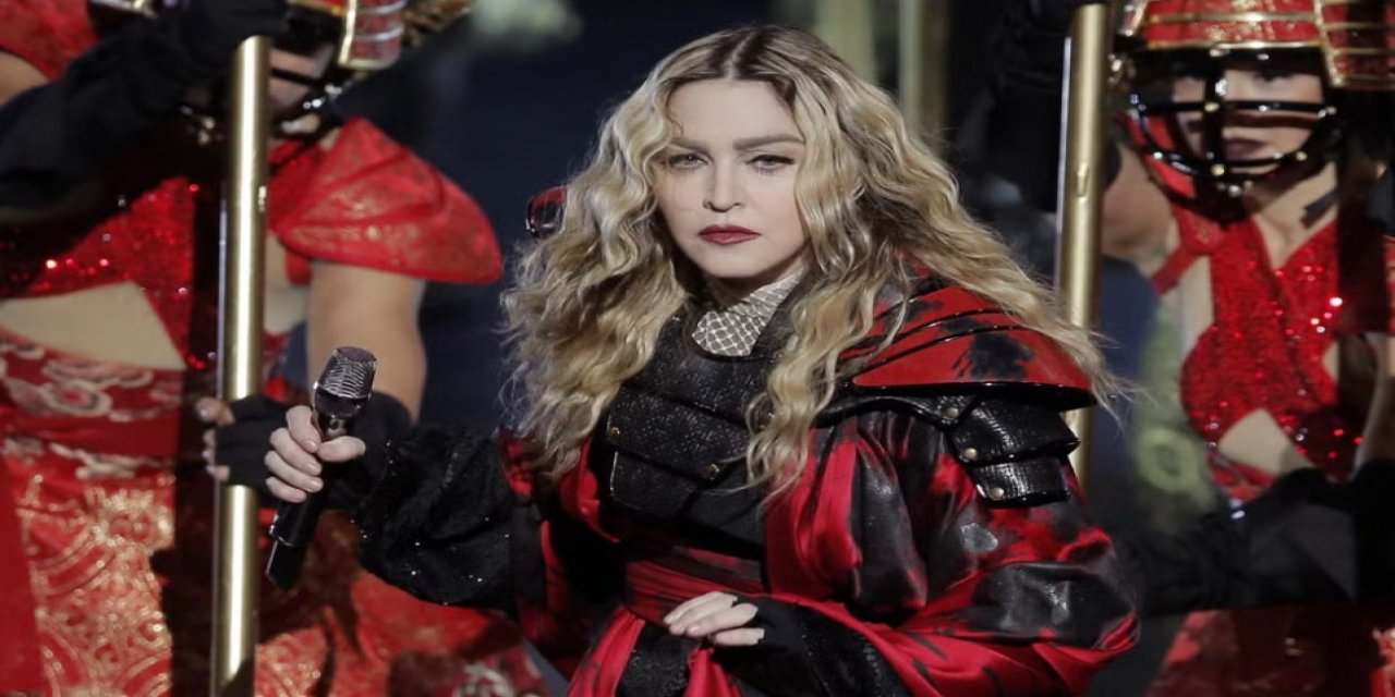 Madonna Hayranlarıyla Mahkemelik Oldu! Sahneye Geç Çıktı Adli İşlemler Başlatıldı