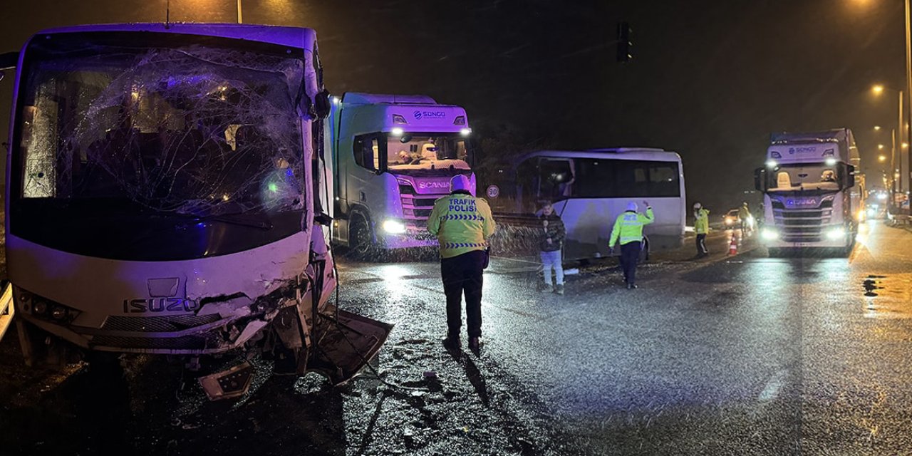 Polis Servis Aracıyla Otobüs Çarpıştı: 10'u Polis Çok Sayıda Yaralı!