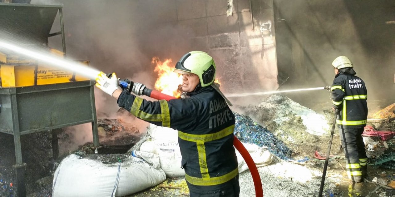 Fabrikada Yangın Paniği: Tesisi Alevler Sardı!